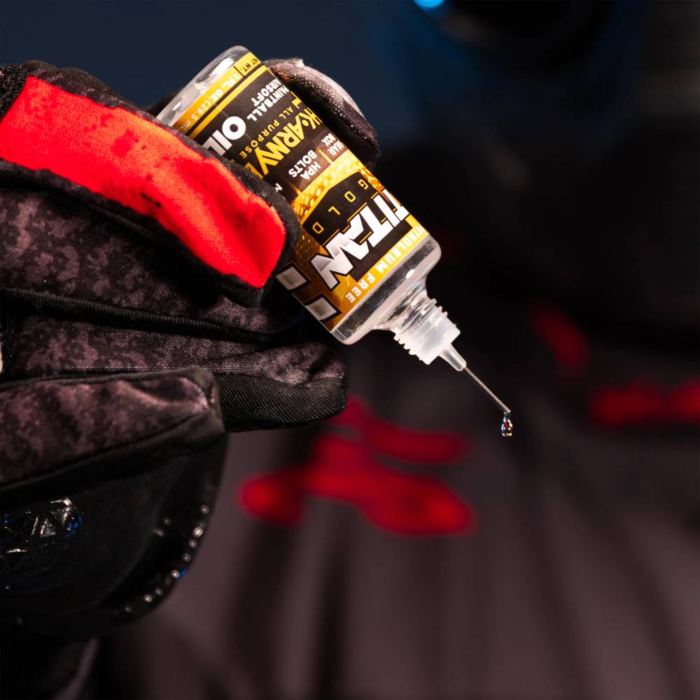 HK ARMY Titan Gold - 100% Silicone Oil 1oz Image 1